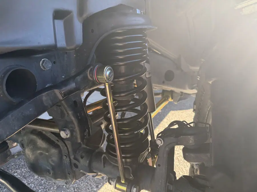 MetalCloak dual rate coil spring and front suspension on a Jeep Wrangler Rubicon